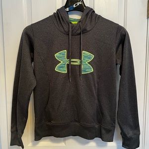 hoodie / under armour / grey & green / medium
